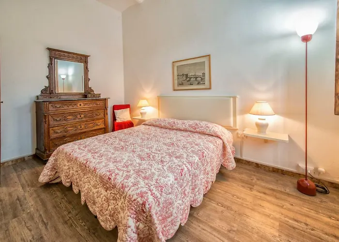 La Casa Dei Nonni - Bright Apartment In Florence